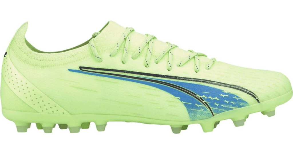 Best Football Boots for Wingers