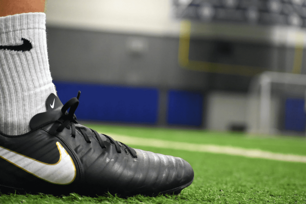 How to stretch hot sale synthetic football boots