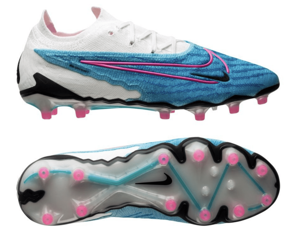 Turf vs Artificial Grass: What Boots Do You Need? | Upper 90